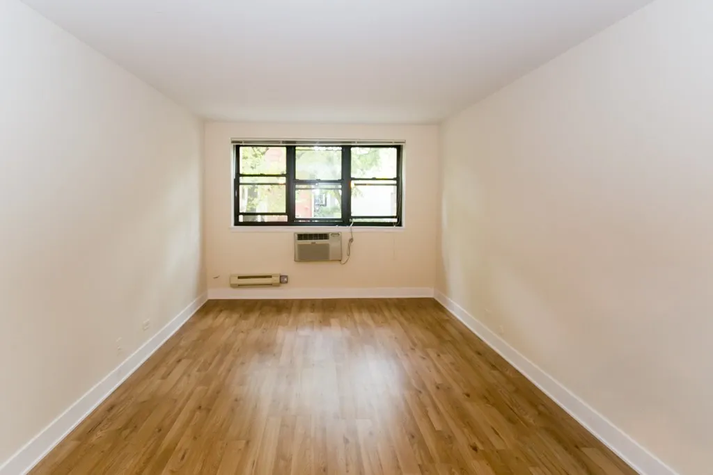 660 W Wrightwood Ave, ,  60614, USA 60614-unit#204-Chicago-IL