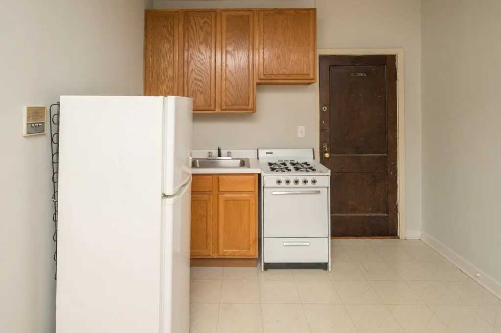 1050 W George St, , 60657, USA 60657-unit#305-Chicago-IL
