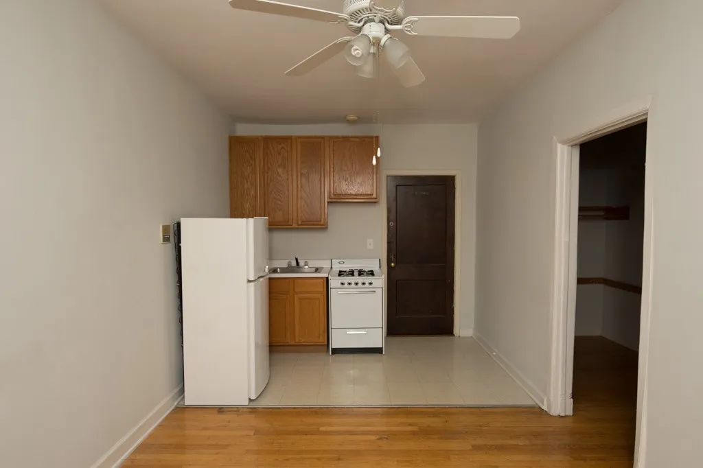1050 W George St, , 60657, USA 60657-unit#305-Chicago-IL