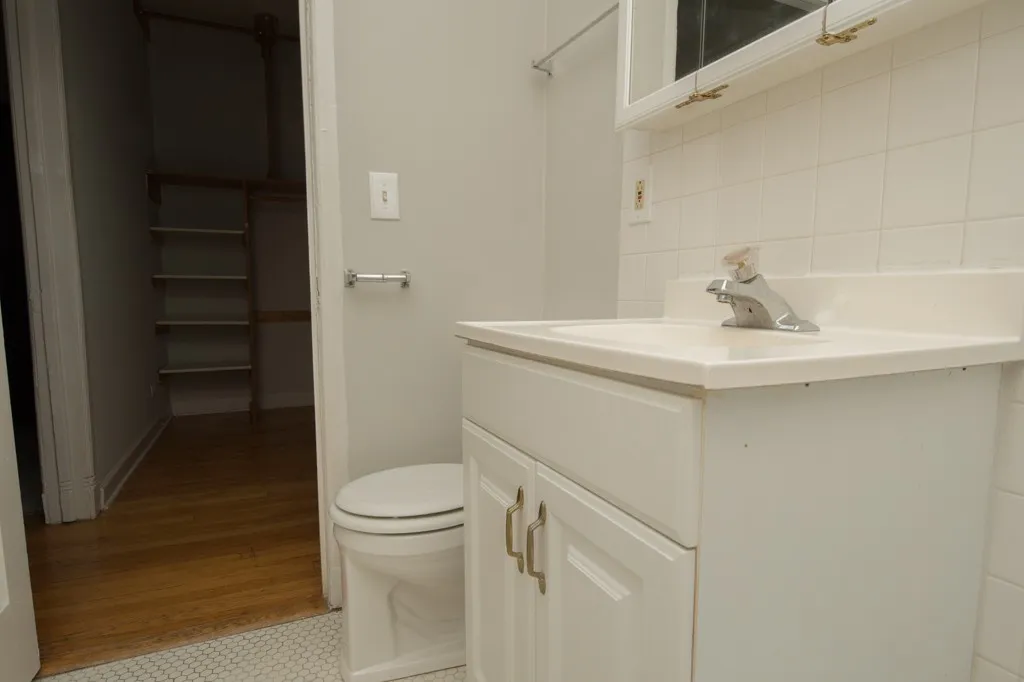 1050 W George St, , 60657, USA 60657-unit#305-Chicago-IL
