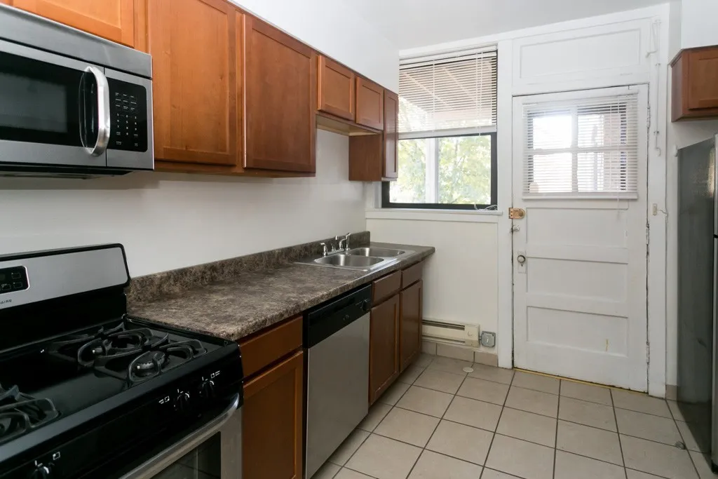 1115 W Oakdale Ave, , 60657, USA 60657-unit#1A-Chicago-IL