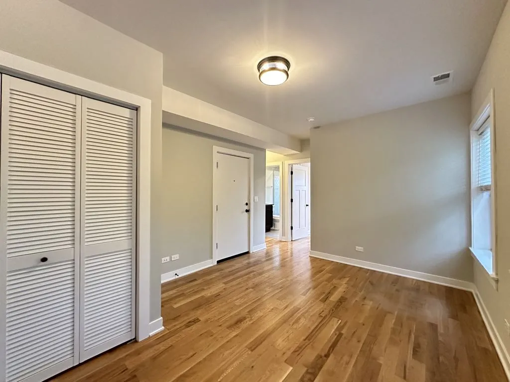 2201 W Eastwood Ave, ,  60625, USA 60625-unit#2E-Chicago-IL