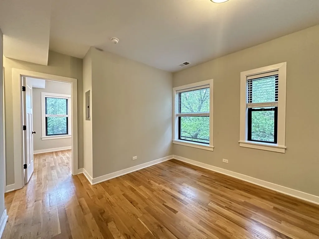 2201 W Eastwood Ave, ,  60625, USA 60625-unit#2E-Chicago-IL