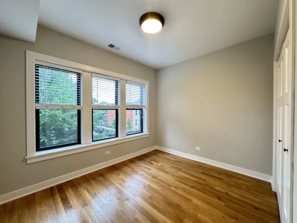 2201 W Eastwood Ave, ,  60625, USA 60625-unit#2E-Chicago-IL