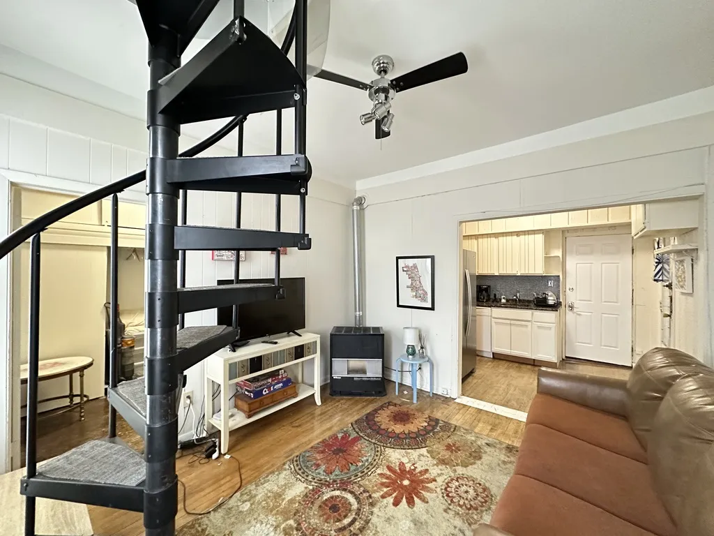 2141 W Webster Ave, , 60647, USA 60647-unit#2R-Chicago-IL