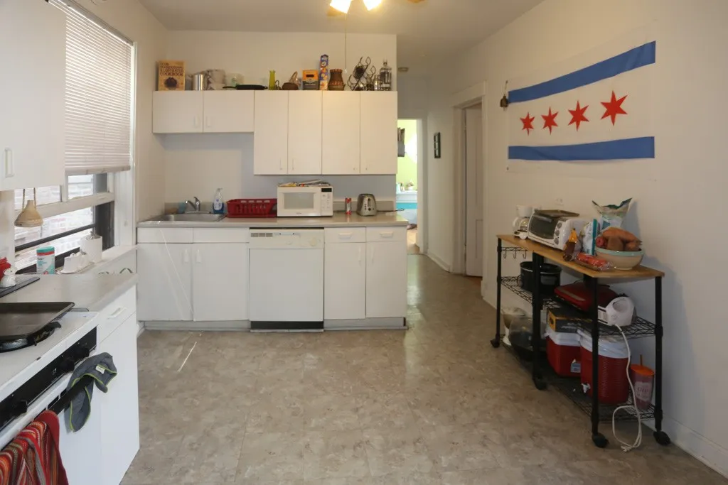 821 W Newport Ave, , 60657, USA 60657-unit#3F-Chicago-IL