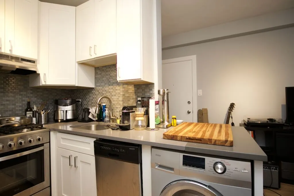 511 W Belmont Ave, ,  60657, USA 60657-unit#33-Chicago-IL