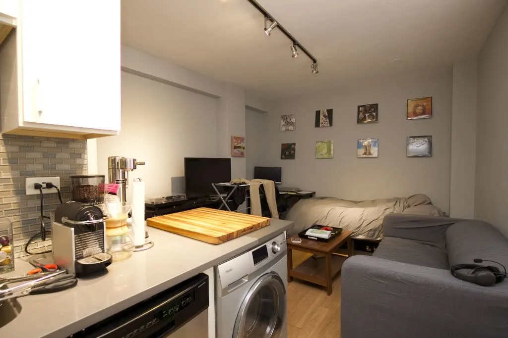 511 W Belmont Ave, ,  60657, USA 60657-unit#33-Chicago-IL