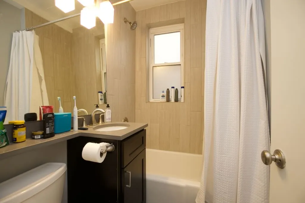 511 W Belmont Ave, ,  60657, USA 60657-unit#33-Chicago-IL