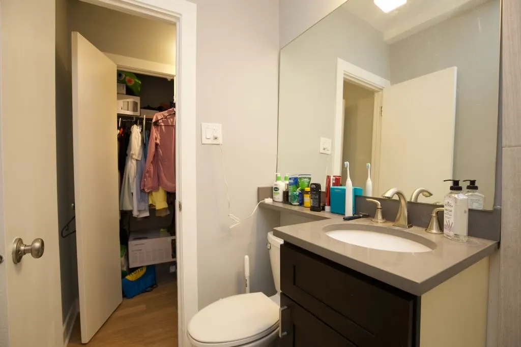 511 W Belmont Ave, ,  60657, USA 60657-unit#33-Chicago-IL