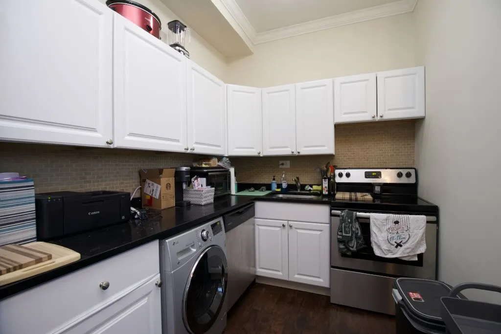 3345 N Marshfield Ave, ,  60657, USA 60657-unit#101-Chicago-IL