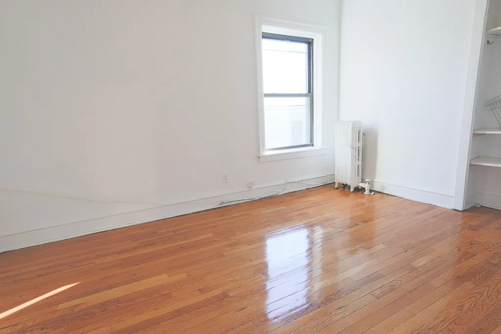 637 W Cornelia Ave, ,  60657, USA 60657-unit#3W-Chicago-IL