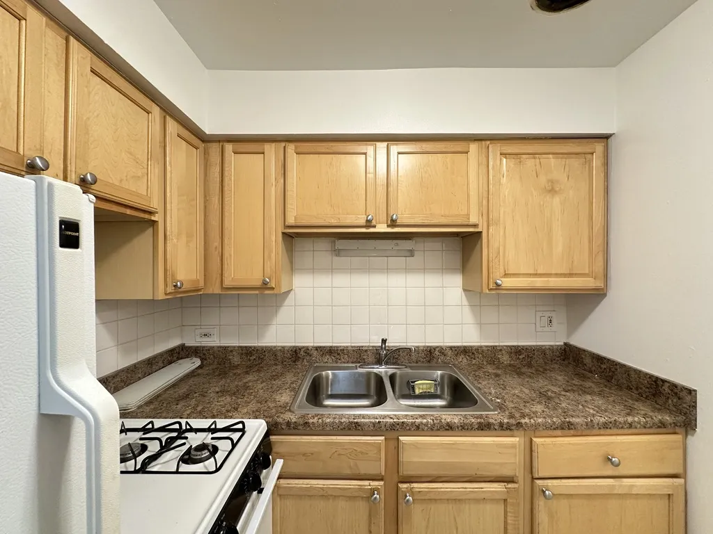 540 W Roscoe St, ,  60657, USA 60657-unit#276-Chicago-IL