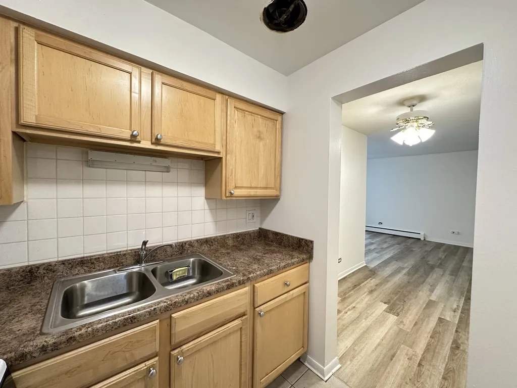 540 W Roscoe St, ,  60657, USA 60657-unit#276-Chicago-IL