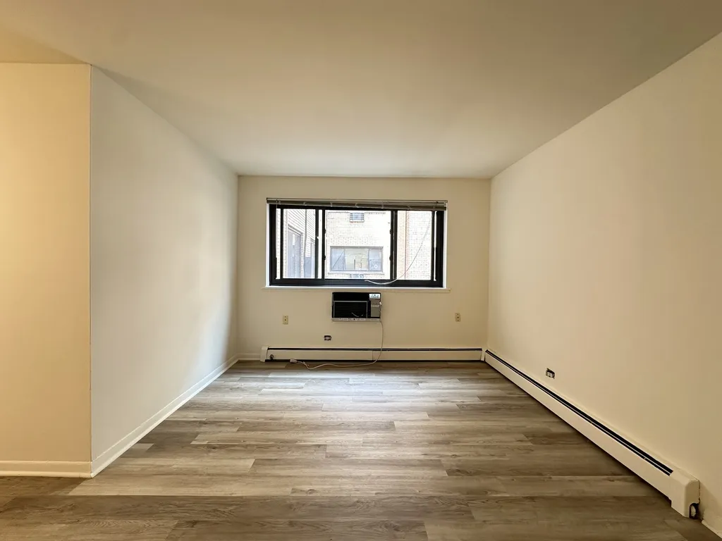 540 W Roscoe St, ,  60657, USA 60657-unit#276-Chicago-IL