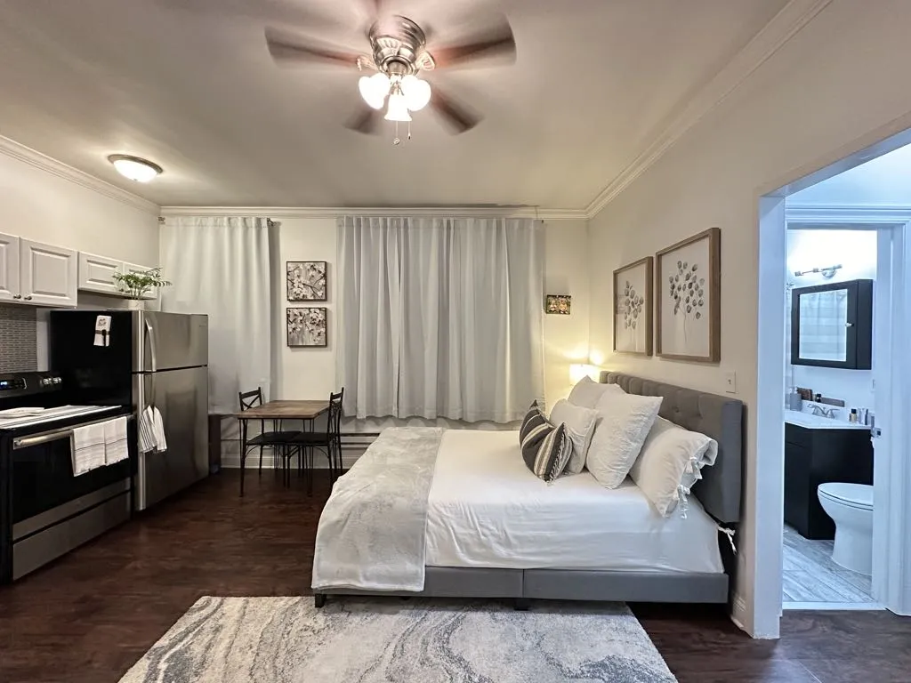 3345 N Marshfield Ave, ,  60657, USA 60657-unit#107-Chicago-IL