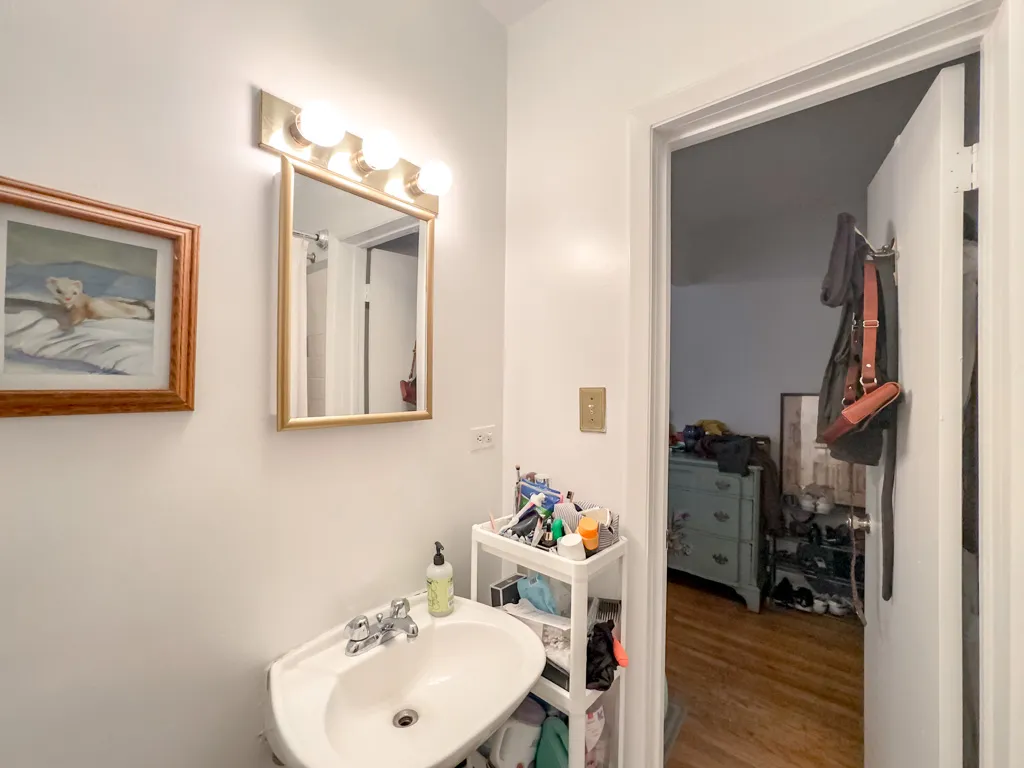 3345 N Marshfield Ave, ,  60657, USA 60657-unit#306-Chicago-IL