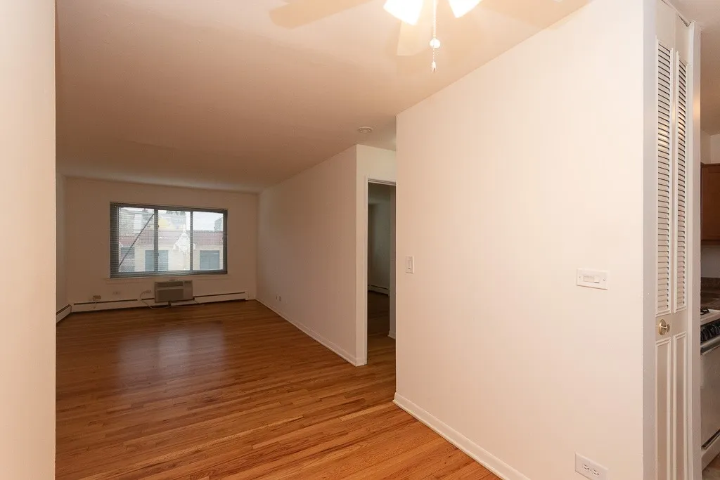 540 W Roscoe St, ,  60657, USA 60657-unit#574-Chicago-IL