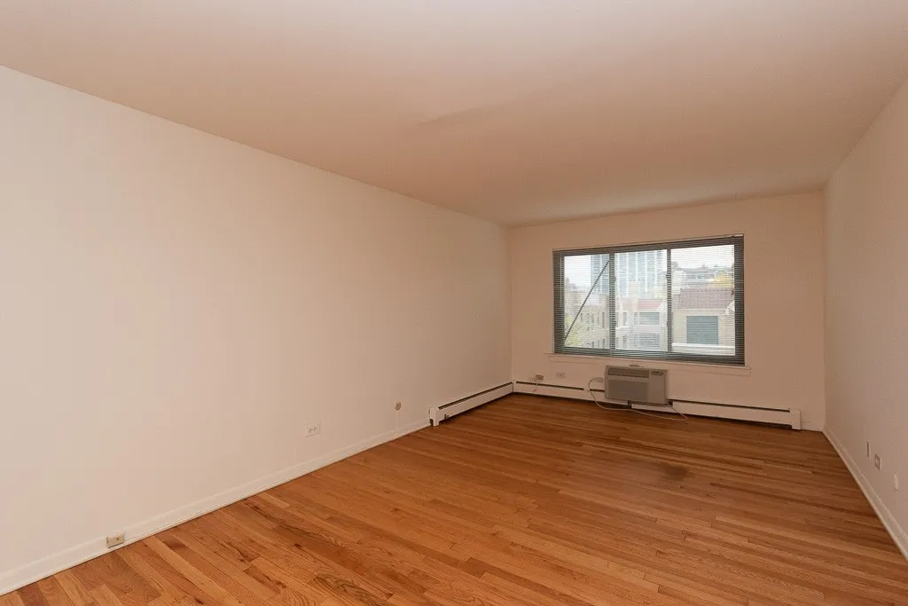 540 W Roscoe St, ,  60657, USA 60657-unit#574-Chicago-IL