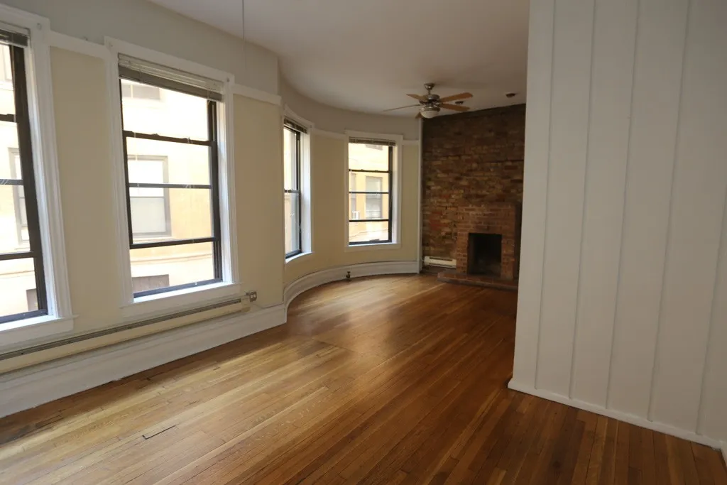 1220 N Dearborn St, ,  60610, USA 60610-unit#1B-Chicago-IL