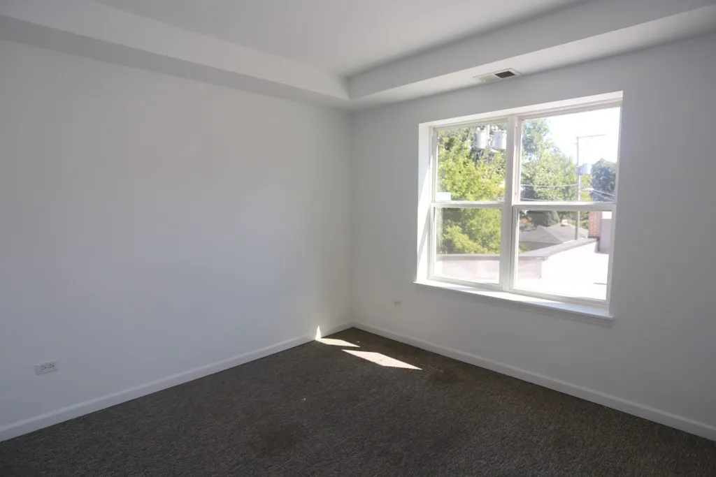 1544 W Glenlake Ave, ,  60660, USA 60660-unit#2H-Chicago-IL