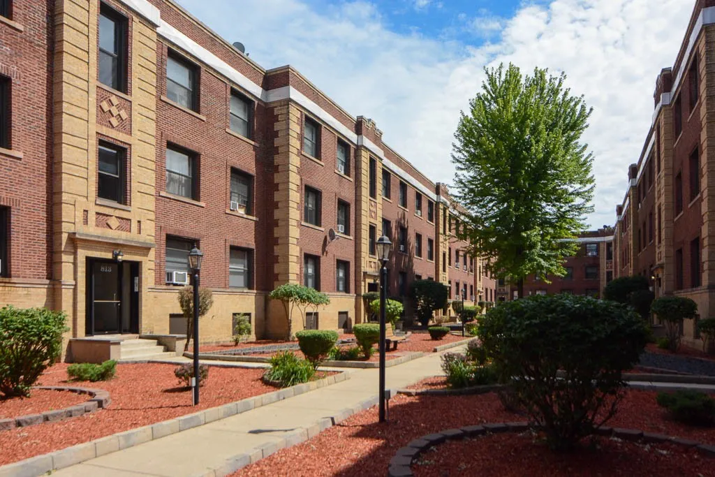 817 W Waveland Ave, ,  60613, USA 60613-unit#3N-Chicago-IL