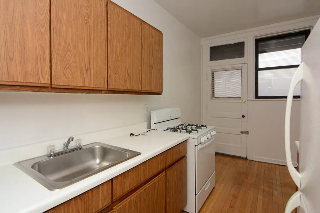817 W Waveland Ave, ,  60613, USA 60613-unit#3N-Chicago-IL