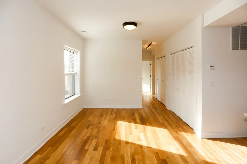 2205 W Eastwood Ave, ,  60625, USA 60625-unit#3E-Chicago-IL