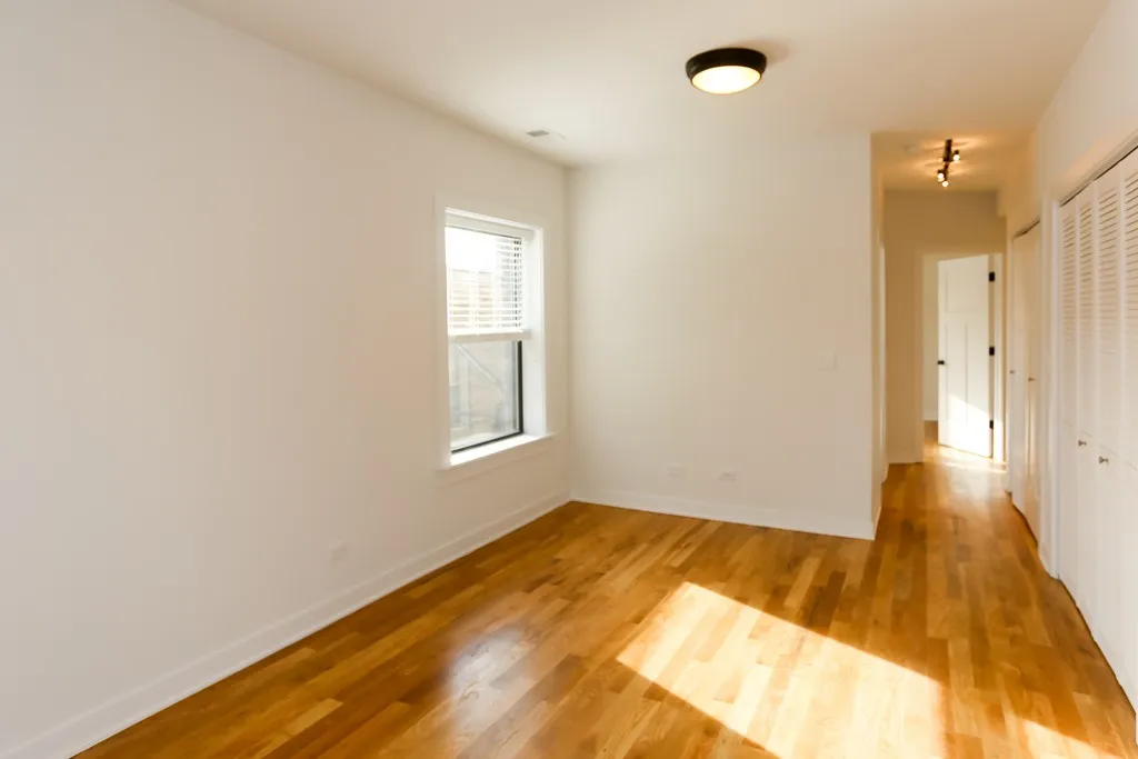 2205 W Eastwood Ave, ,  60625, USA 60625-unit#3E-Chicago-IL