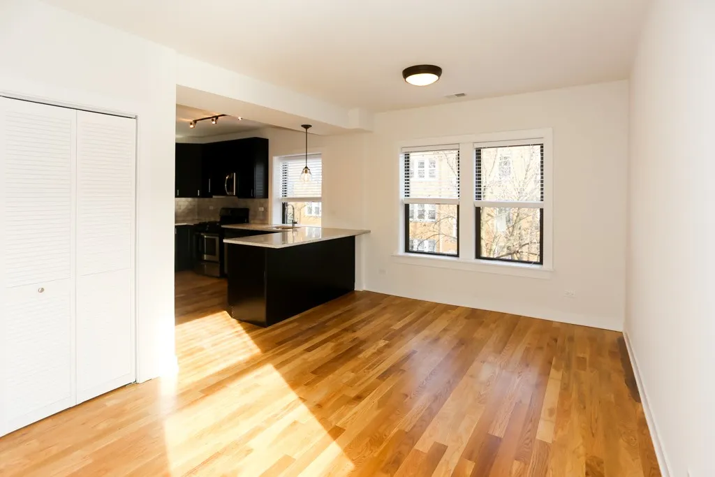 2205 W Eastwood Ave, ,  60625, USA 60625-unit#3E-Chicago-IL