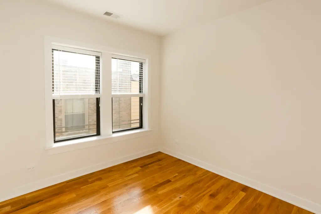 2205 W Eastwood Ave, ,  60625, USA 60625-unit#3E-Chicago-IL