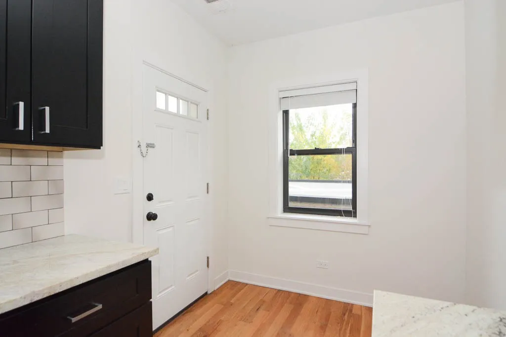 2207 W Eastwood Ave, ,  60625, USA 60625-unit#1S-Chicago-IL