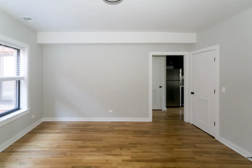 2207 W Eastwood Ave, ,  60625, USA 60625-unit#2S-Chicago-IL