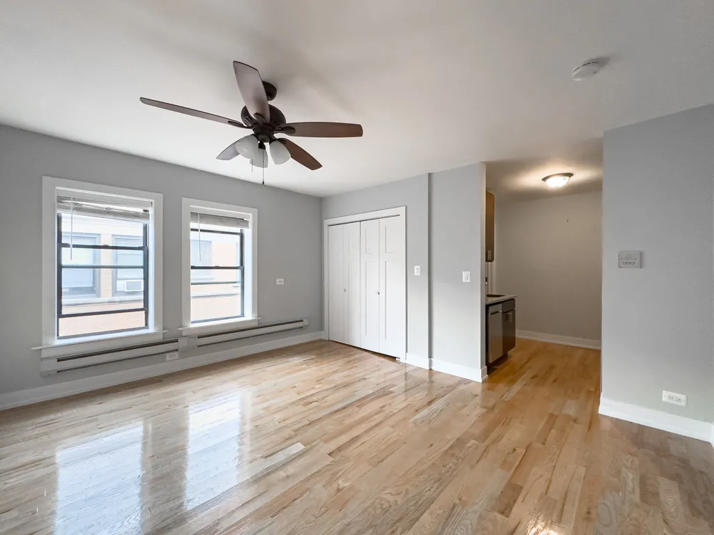 821 W Cornelia Ave, ,  60657, USA 60657-unit#315-Chicago-IL