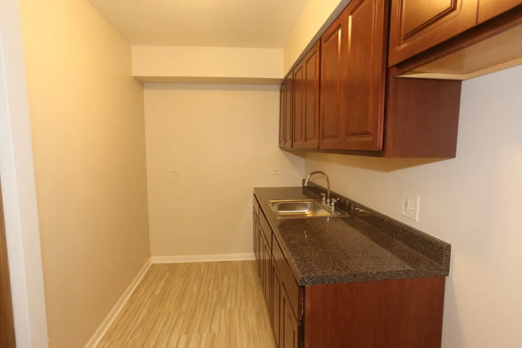 1040 W Hollywood Ave, , 60660, USA 60660-unit#322-Chicago-IL