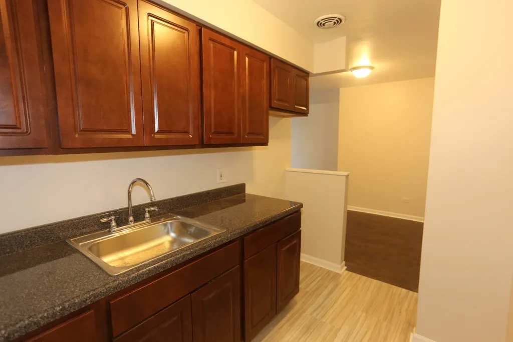 1040 W Hollywood Ave, , 60660, USA 60660-unit#322-Chicago-IL