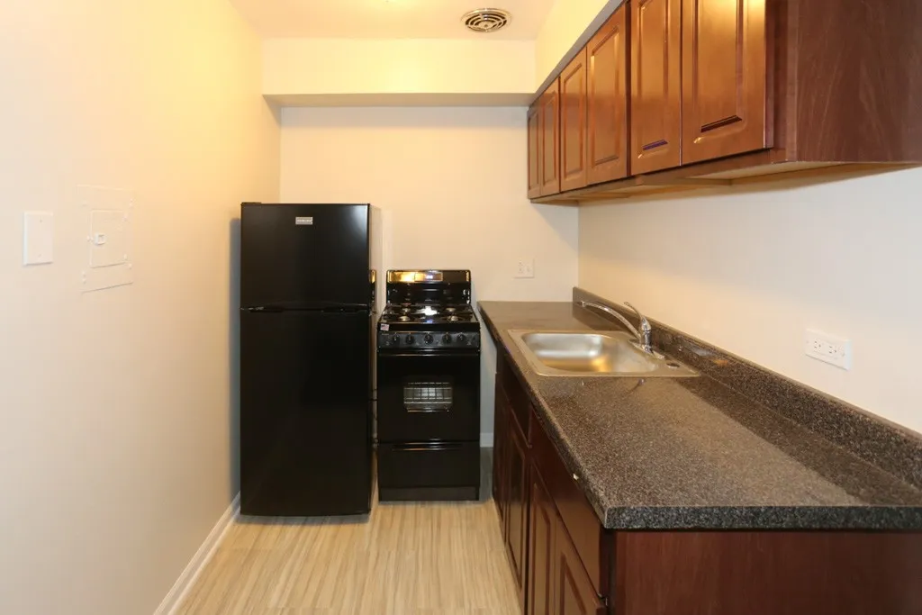 1040 W Hollywood Ave, ,  60660, USA 60660-unit#323-Chicago-IL