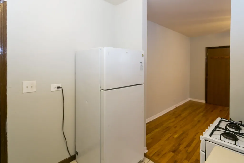 821 W Cornelia Ave, ,  60657, USA 60657-unit#215-Chicago-IL