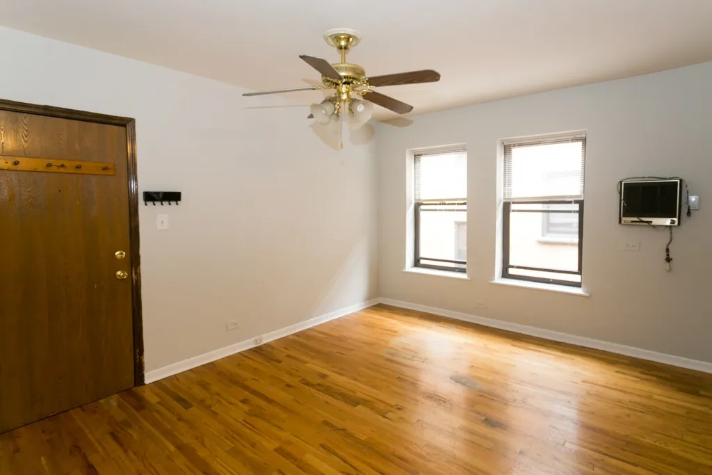821 W Cornelia Ave, ,  60657, USA 60657-unit#215-Chicago-IL