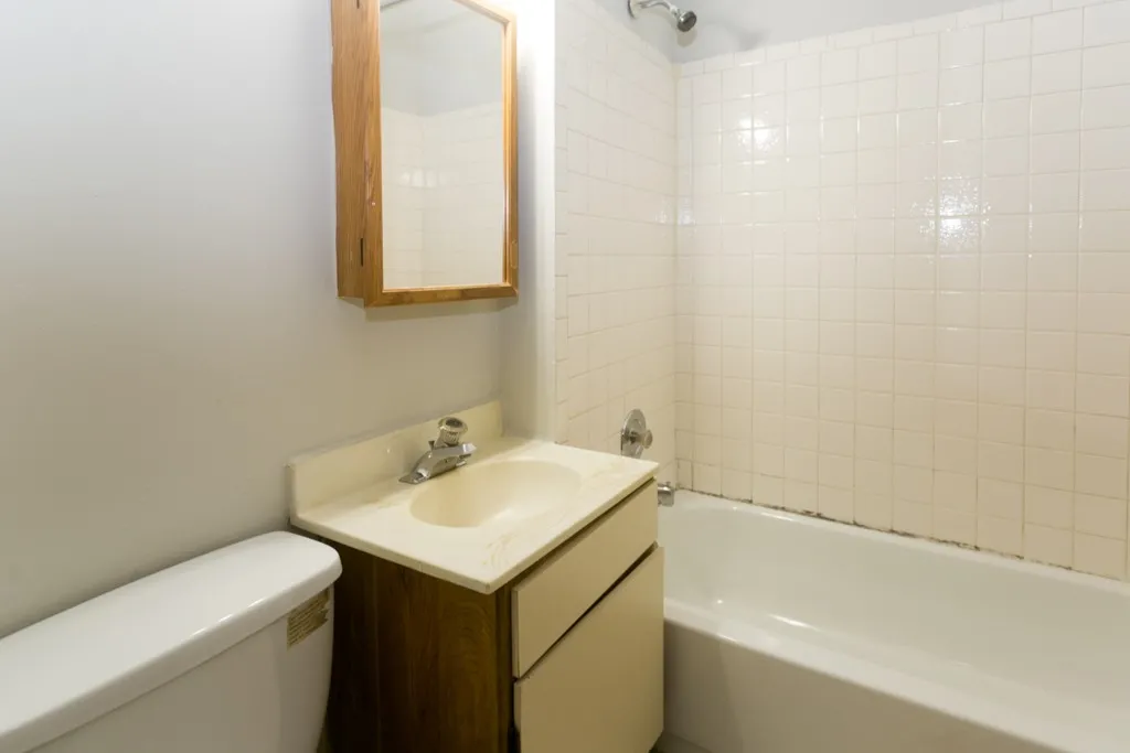 821 W Cornelia Ave, ,  60657, USA 60657-unit#215-Chicago-IL