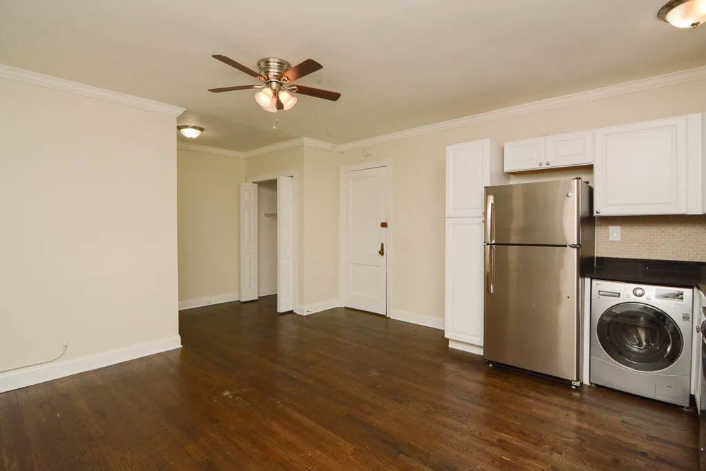 3345 N Marshfield Ave, , 60657, USA 60657-unit#209-Chicago-IL