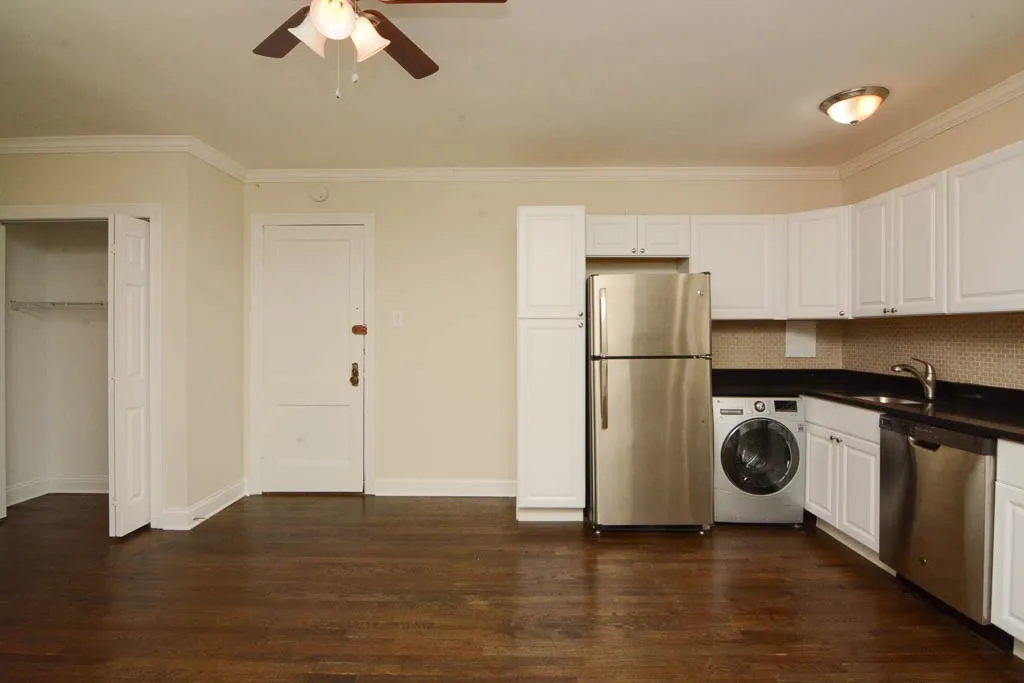 3345 N Marshfield Ave, , 60657, USA 60657-unit#209-Chicago-IL