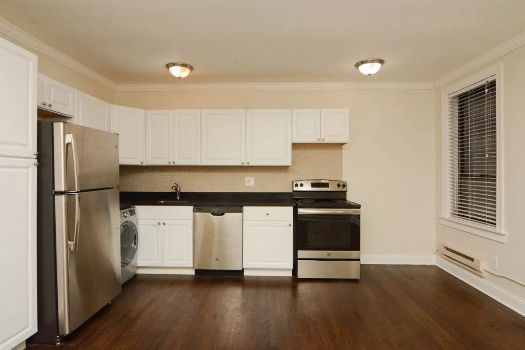 3345 N Marshfield Ave, , 60657, USA 60657-unit#209-Chicago-IL