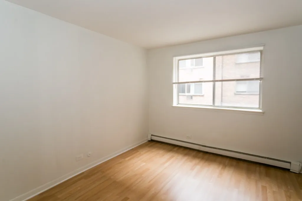 530 W Aldine Ave, ,  60657, USA 60657-unit#209-Chicago-IL