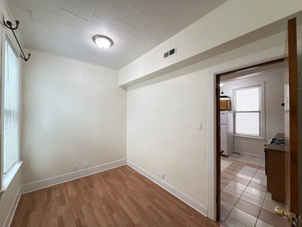 1521 W Barry Ave, , 60657, USA 60657-unit#2-Chicago-IL