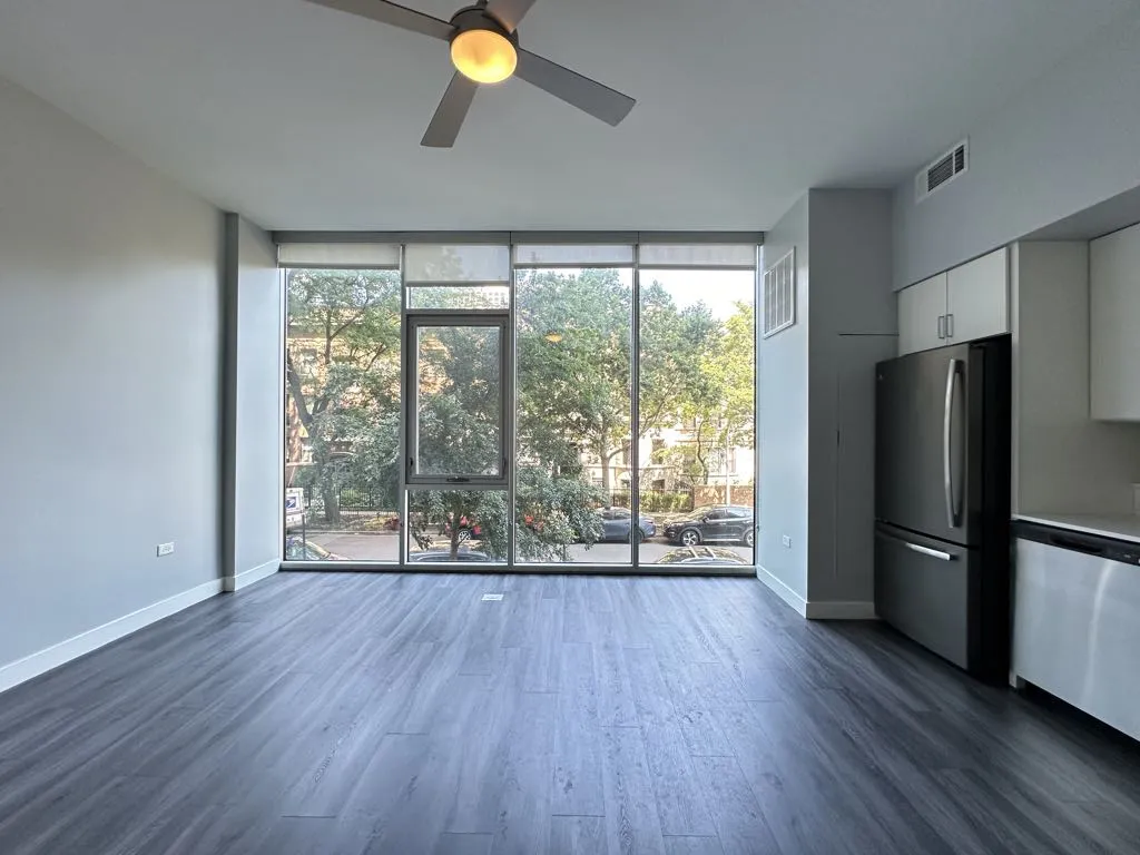 4334 N Hazel St, ,  60613, USA 60613-unit#209-Chicago-IL