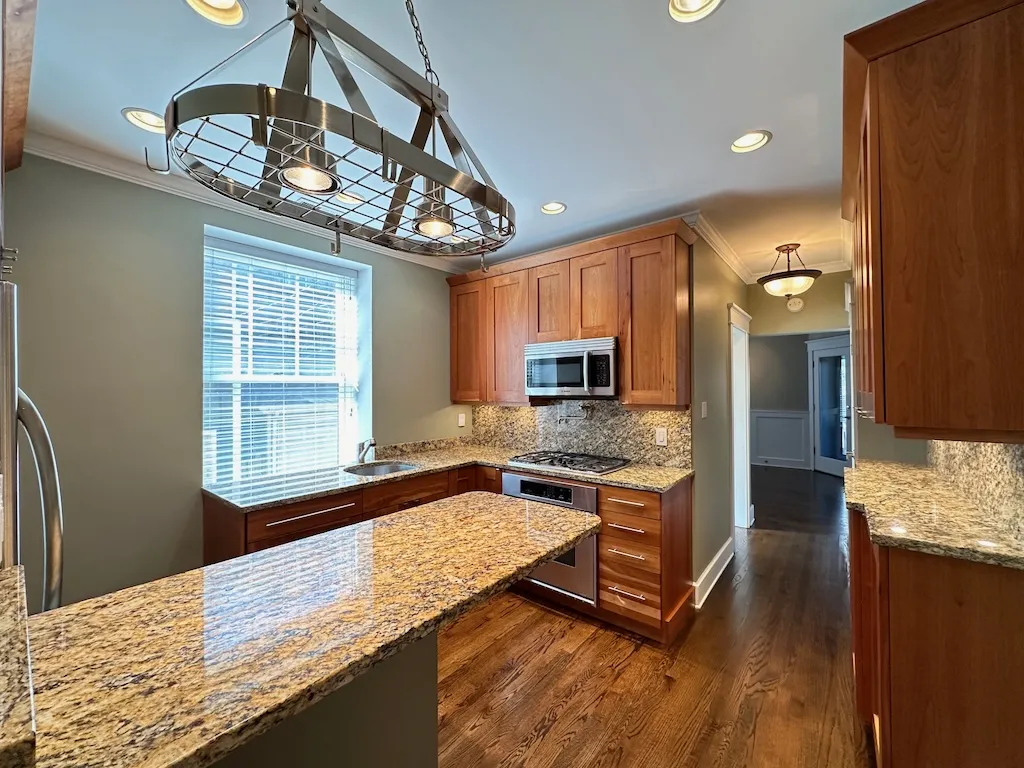 3614 N Bosworth Ave, ,  60613, USA 60613-unit#1R-Chicago-IL