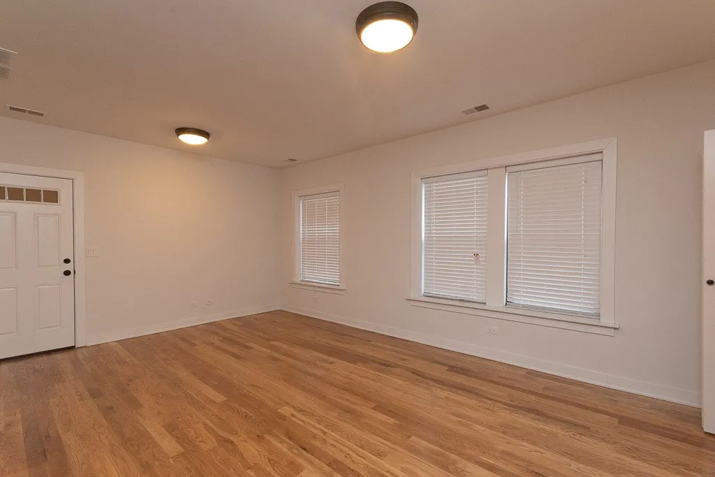 2203 W Eastwood Ave, ,  60625, USA 60625-unit#2NE-Chicago-IL