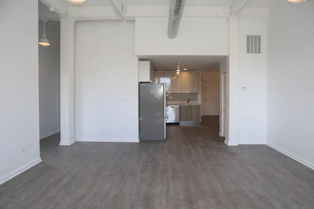 932 W Dakin St, ,  60613, USA 60613-unit#201-Chicago-IL