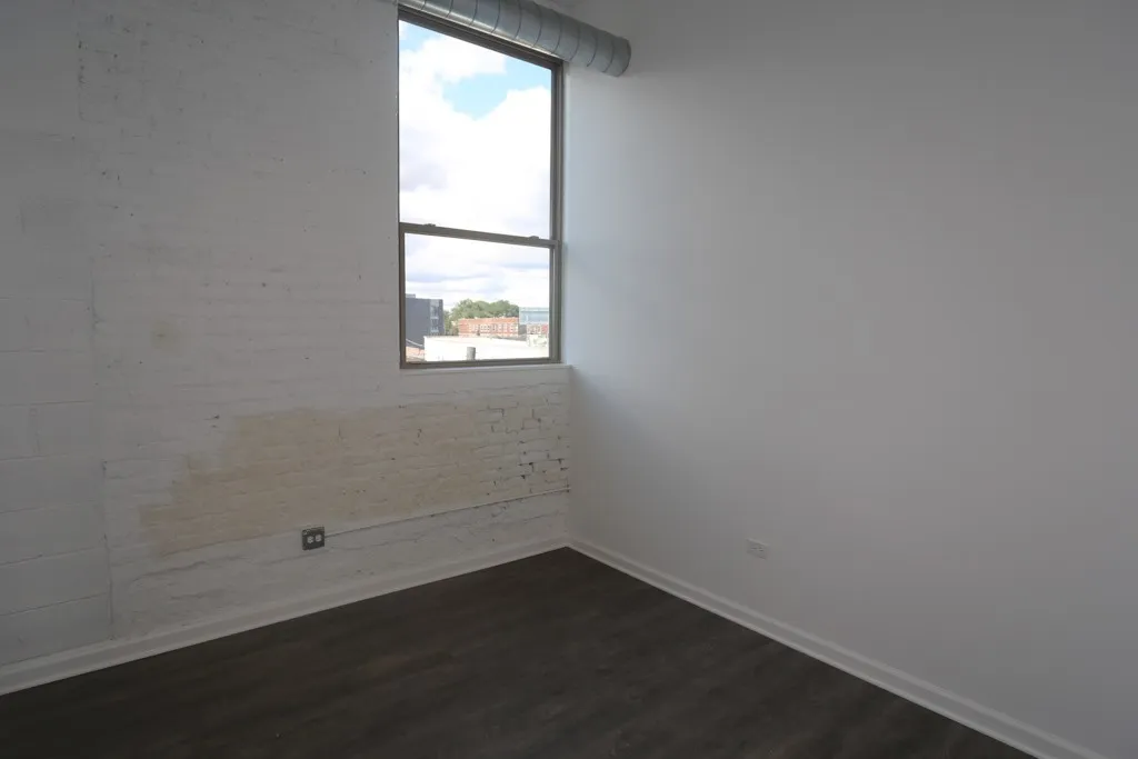 932 W Dakin St, ,  60613, USA 60613-unit#201-Chicago-IL